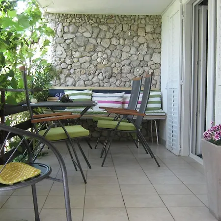 Linna Gasthuis Vodice