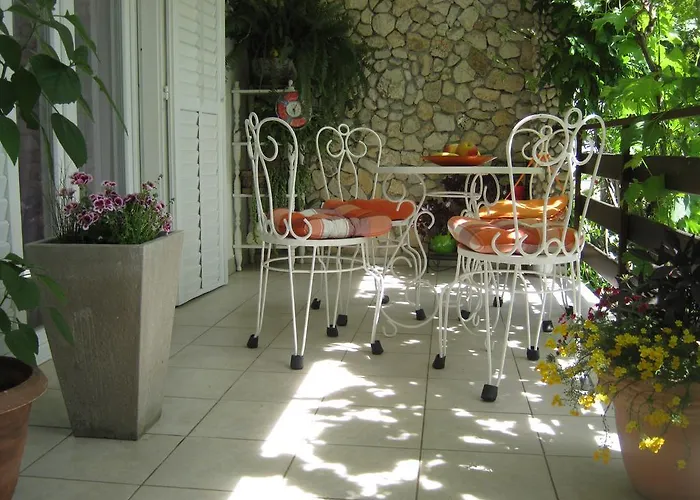 Linna ゲストハウス 3*